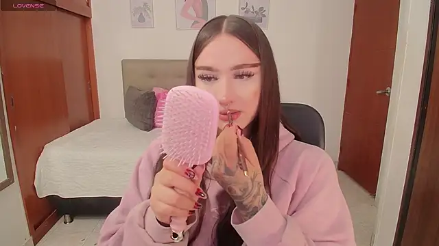 Miley Baker online show from October 17, 2:53 pm