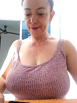 Friendly 2024 online show from November 8, 1:05 pm