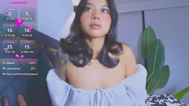 Mia Tin online show from November 8, 8:03 pm