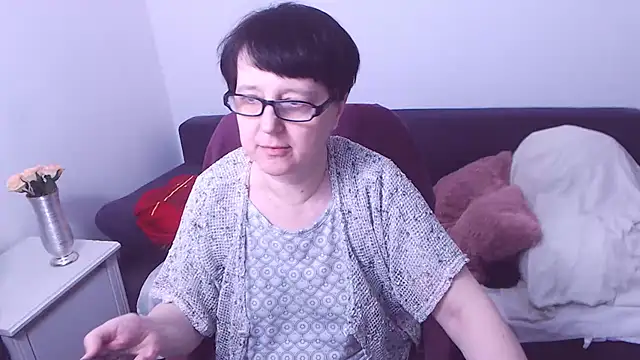 ChristaRose online show from May 16, 1:30 am