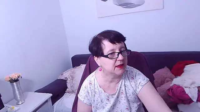 ChristaRose online show from October 19, 11:18 pm