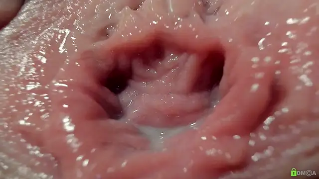 Courtney Luv online show from October 11, 2:20 pm