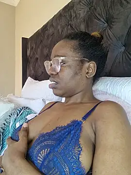 Sexynaughty Gal online show from August 3, 12:44 pm