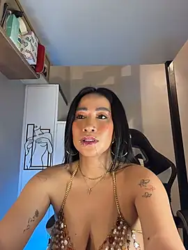 AsianMilfSheryl online show from May 11, 8:16 am