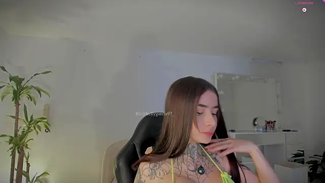 Ally Snow online show from October 5, 12:10 pm