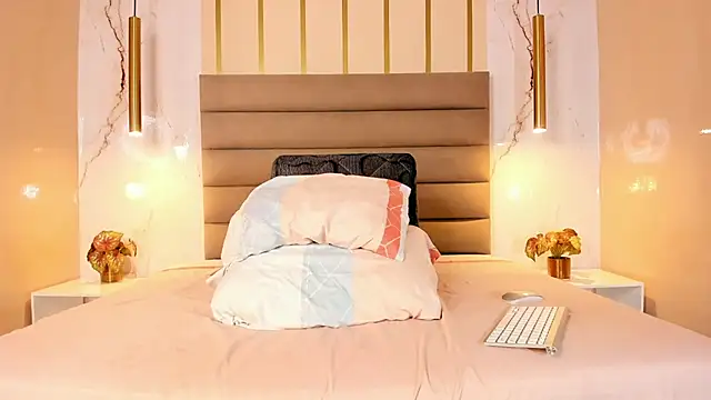 Scarleett 22 online show from May 21, 7:56 pm