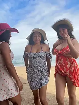 sexi noemi online show from December 5, 3:35 pm