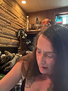 Mini And The Bear online show from May 20, 4:15 pm