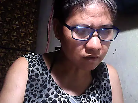 sweetsosie18 online show from July 9, 1:46 pm