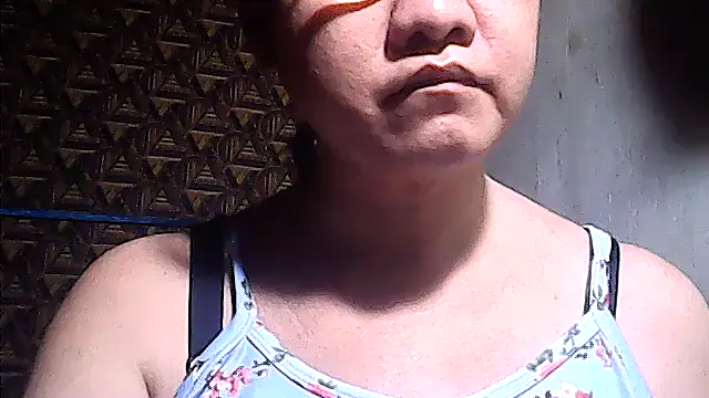 sweetsosie18 online show from May 11, 9:22 am