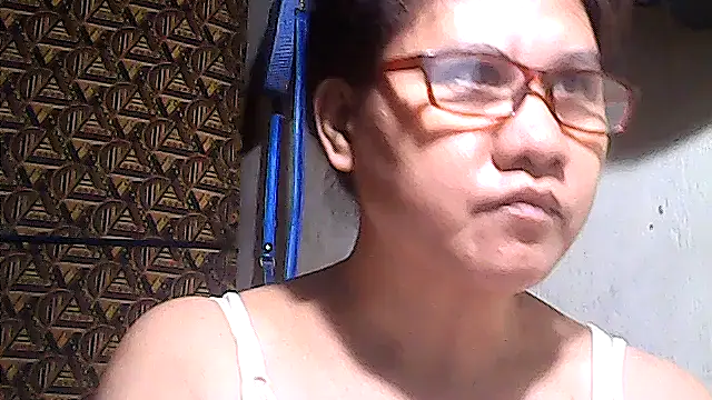 sweetsosie18 online show from April 7, 7:54 am