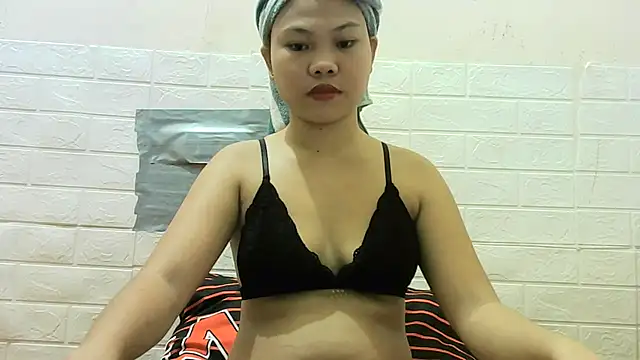 wildestsweetie online show from October 9, 6:39 am