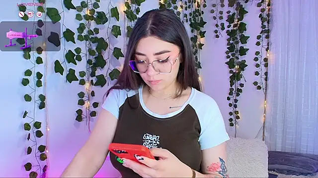 Samii Evans online show from October 9, 4:16 am