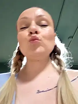 Bondgirl 013 online show from April 4, 4:39 pm