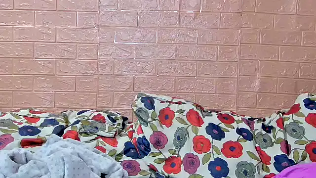 Ugly Filipina online show from October 7, 10:14 pm