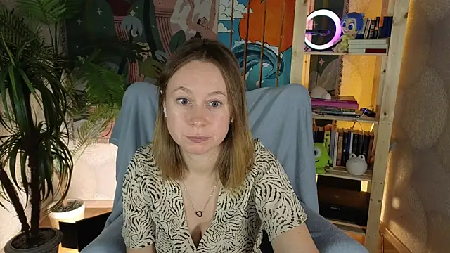 BrookeEvans online show from October 3, 8:47 pm
