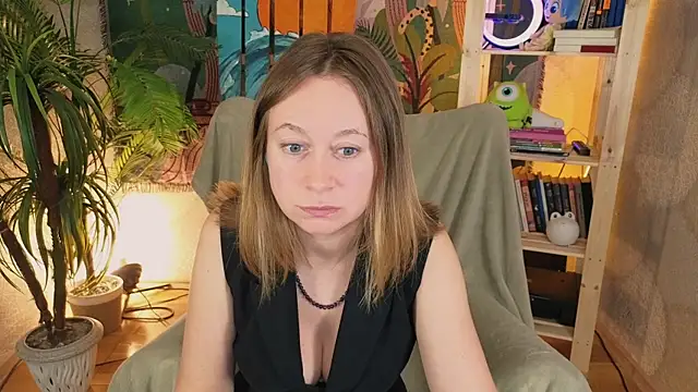 BrookeEvans online show from September 24, 8:52 pm