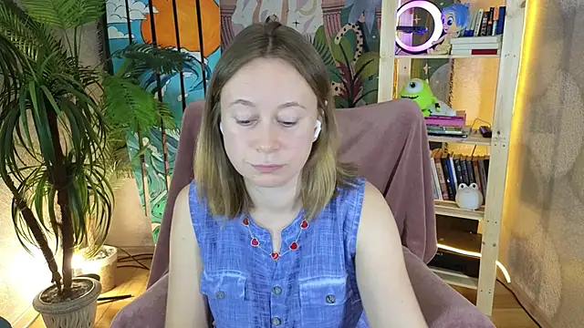 BrookeEvans online show from September 13, 8:50 pm