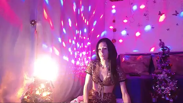 ElysaSun online show from December 18, 9:52 pm