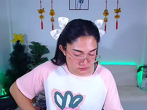 plysaithailand online show from May 6, 1:09 am
