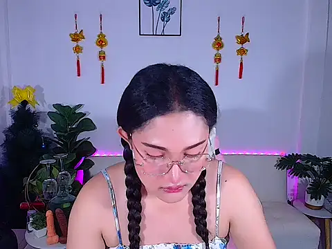 plysaithailand online show from February 3, 6:51 am