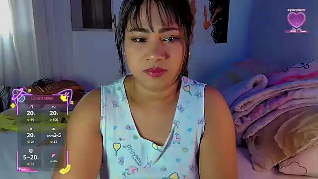 kiarybell   online show from May 27, 7:55 pm