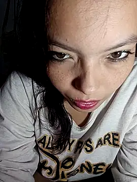 Melanymartinez105 online show from May 30, 3:26 am