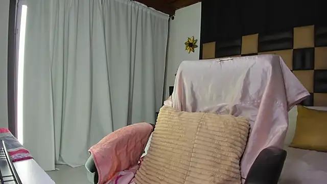 BarbieKano online show from November 9, 10:38 pm