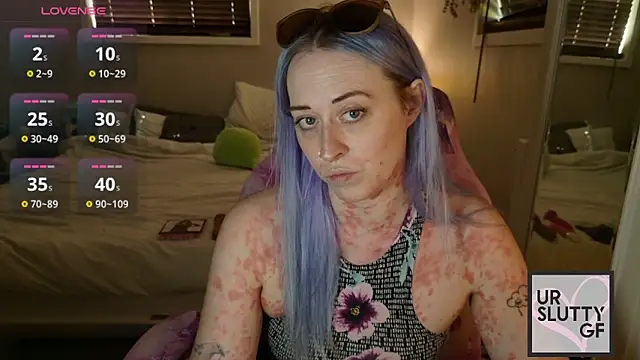 ursluttygf online show from May 14, 4:02 pm