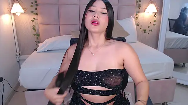 Anthonela love  online show from September 11, 9:04 pm