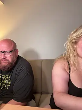 PiggyRose online show from May 15, 10:56 pm