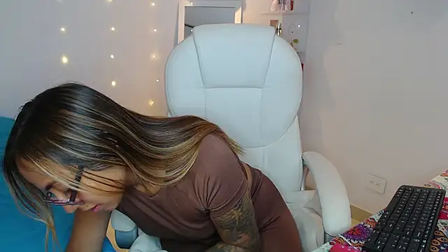 Gabi morales online show from November 5, 2:50 am