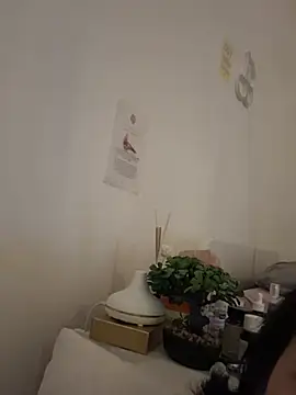 Prettylilgirll online show from July 20, 7:58 pm