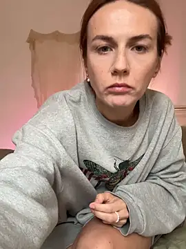 BritneyHall online show from March 3, 9:15 am