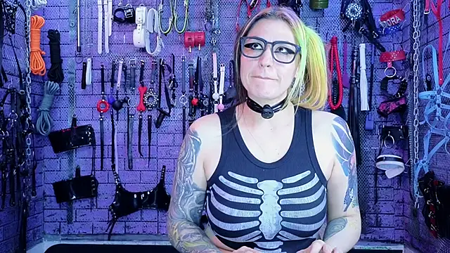 PANDORANEZZ online show from March 17, 10:30 am