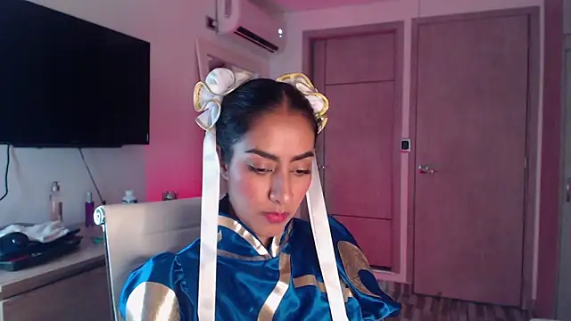 Brown skin11 online show from October 19, 8:44 pm