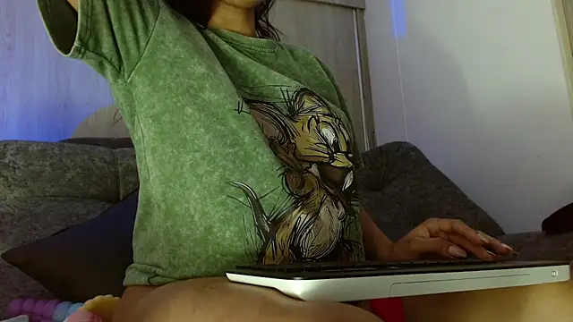 Meghan stonne  online show from April 13, 8:31 pm