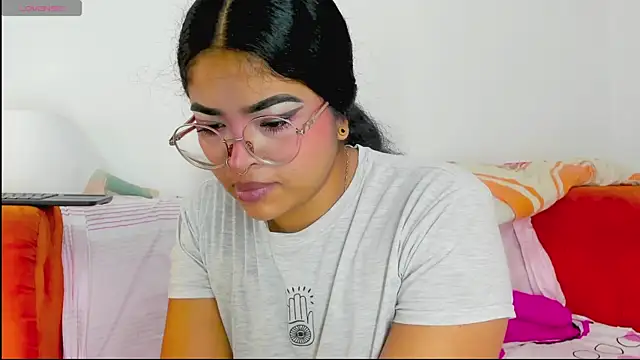 moana taylor online show from May 8, 11:24 am