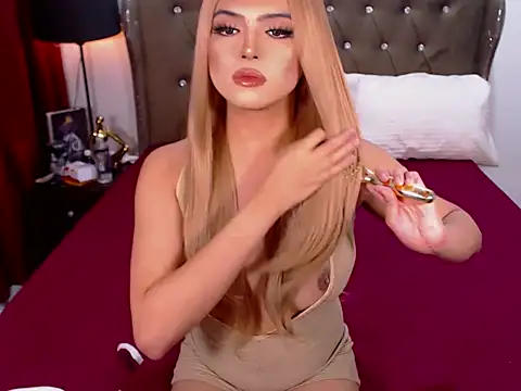 WomanofWorldTS online show from November 30, 4:00 pm