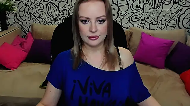 Hotdreamhere online show from May 11, 10:17 am