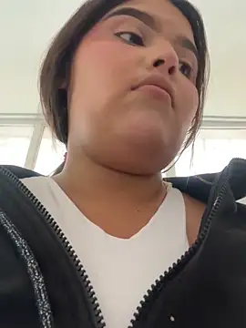 Lia sexx online show from December 22, 7:17 pm