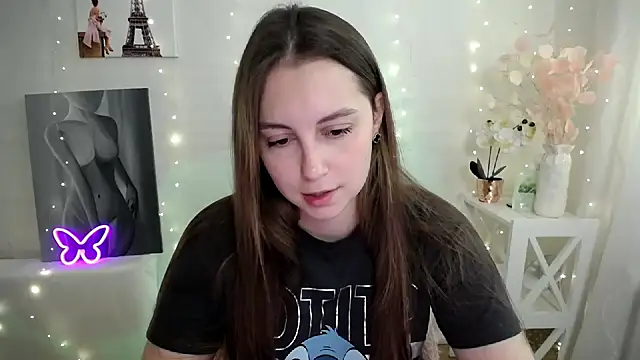 SweetPrincess  online show from May 6, 5:55 am