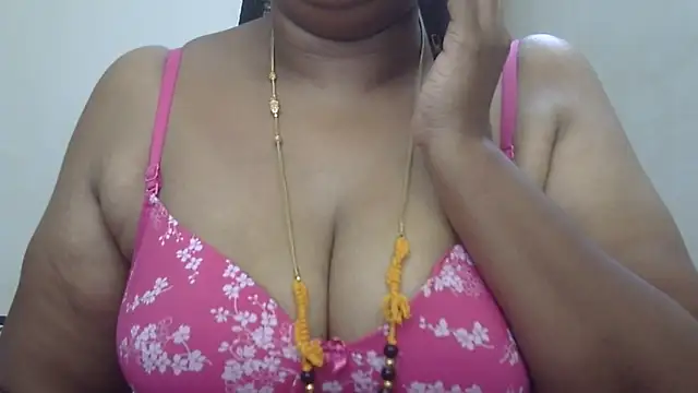 Snapshot of Nithya_forever chatting on October 9, 5:11 am Nithya forever online show from October 9, 5:11 am