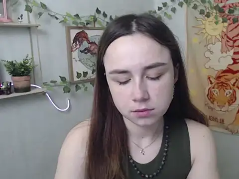 VeryVeryVeryShy  online show from April 30, 5:34 am