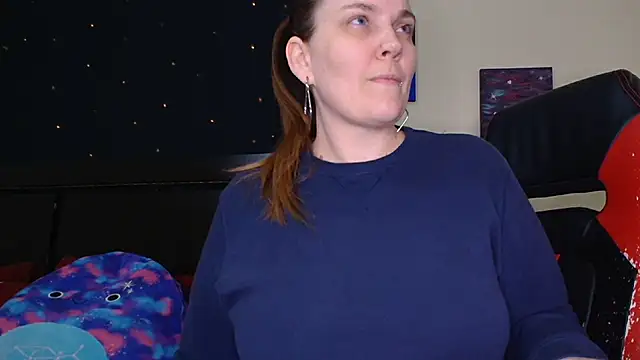 ToxicLilly online show from January 11, 7:35 am