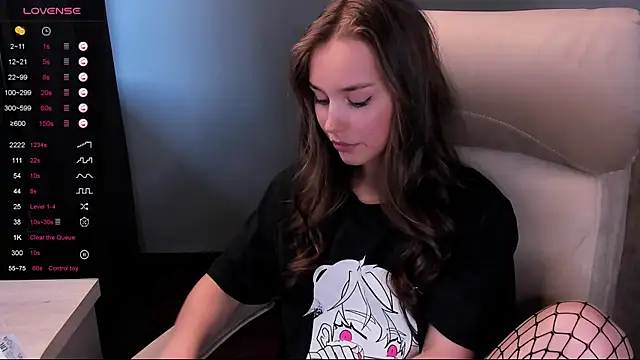 Snapshot of AliceOrlova chatting on October 7, 1:48 pm AliceOrlova online show from October 7, 1:48 pm