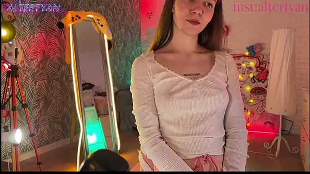 altertyan online show from April 4, 10:19 pm