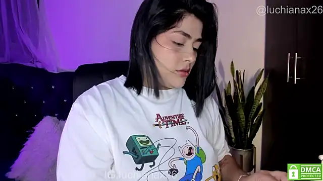 lucy26  online show from May 15, 3:22 am