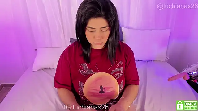 lucy26  online show from February 6, 3:54 am