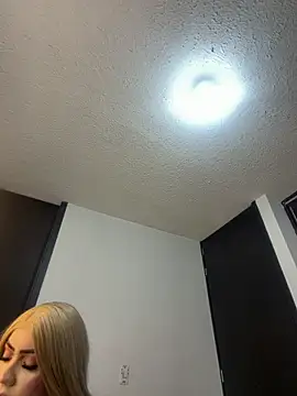 sweet dalila online show from April 7, 9:22 am